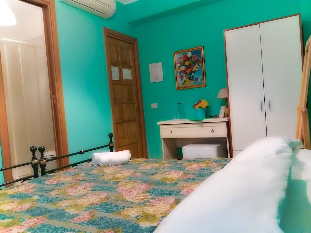 Bed And Breakfast Rosangela Таормина Экстерьер фото
