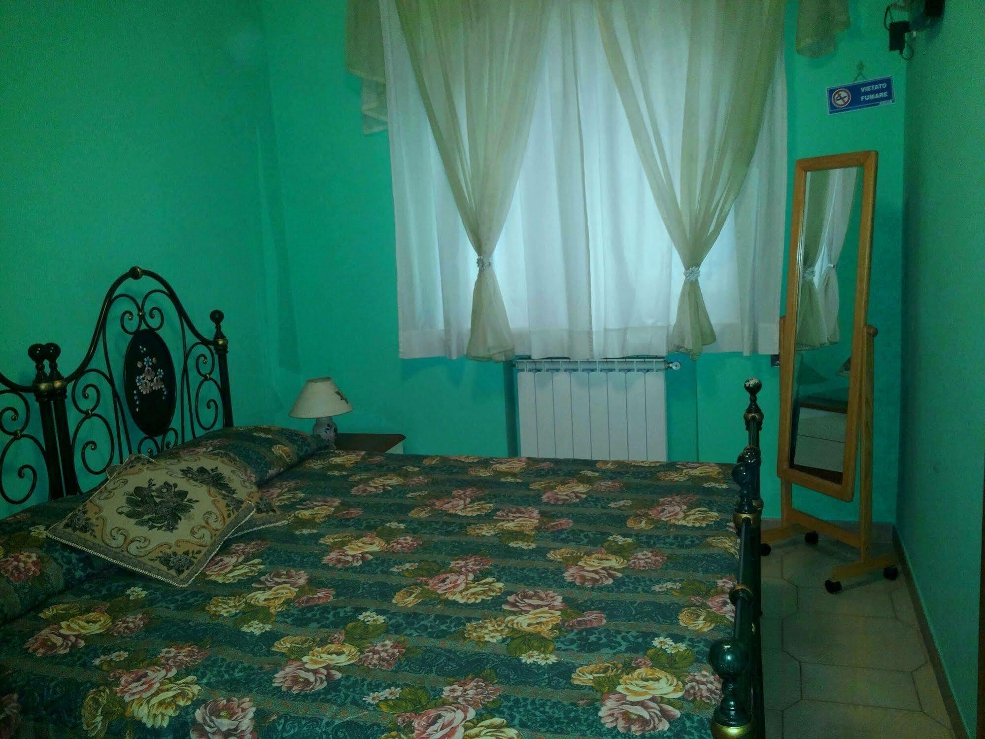 Bed And Breakfast Rosangela Таормина Экстерьер фото